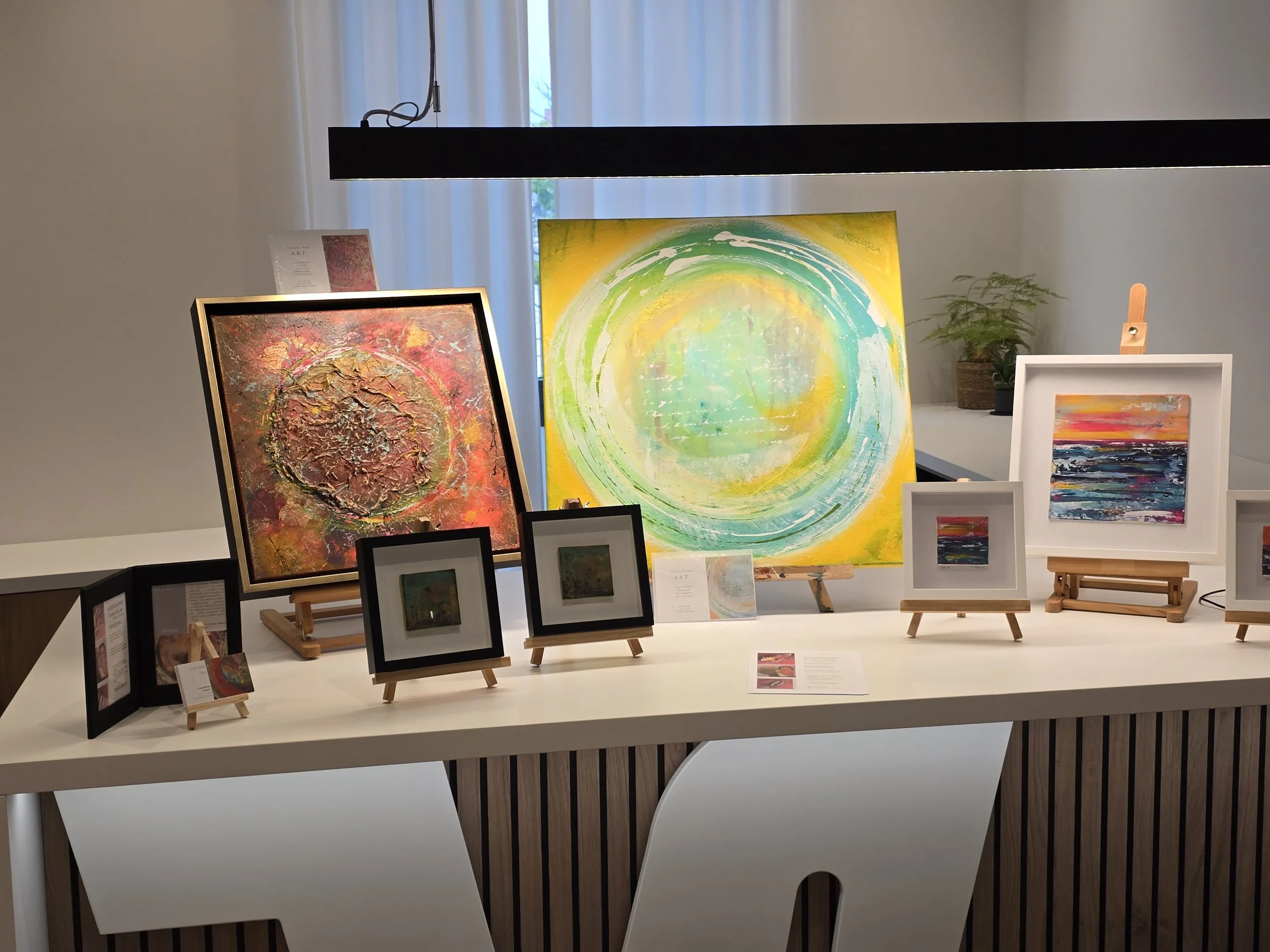 Abstrakte Werke der Künstlerin Stefanie Rau