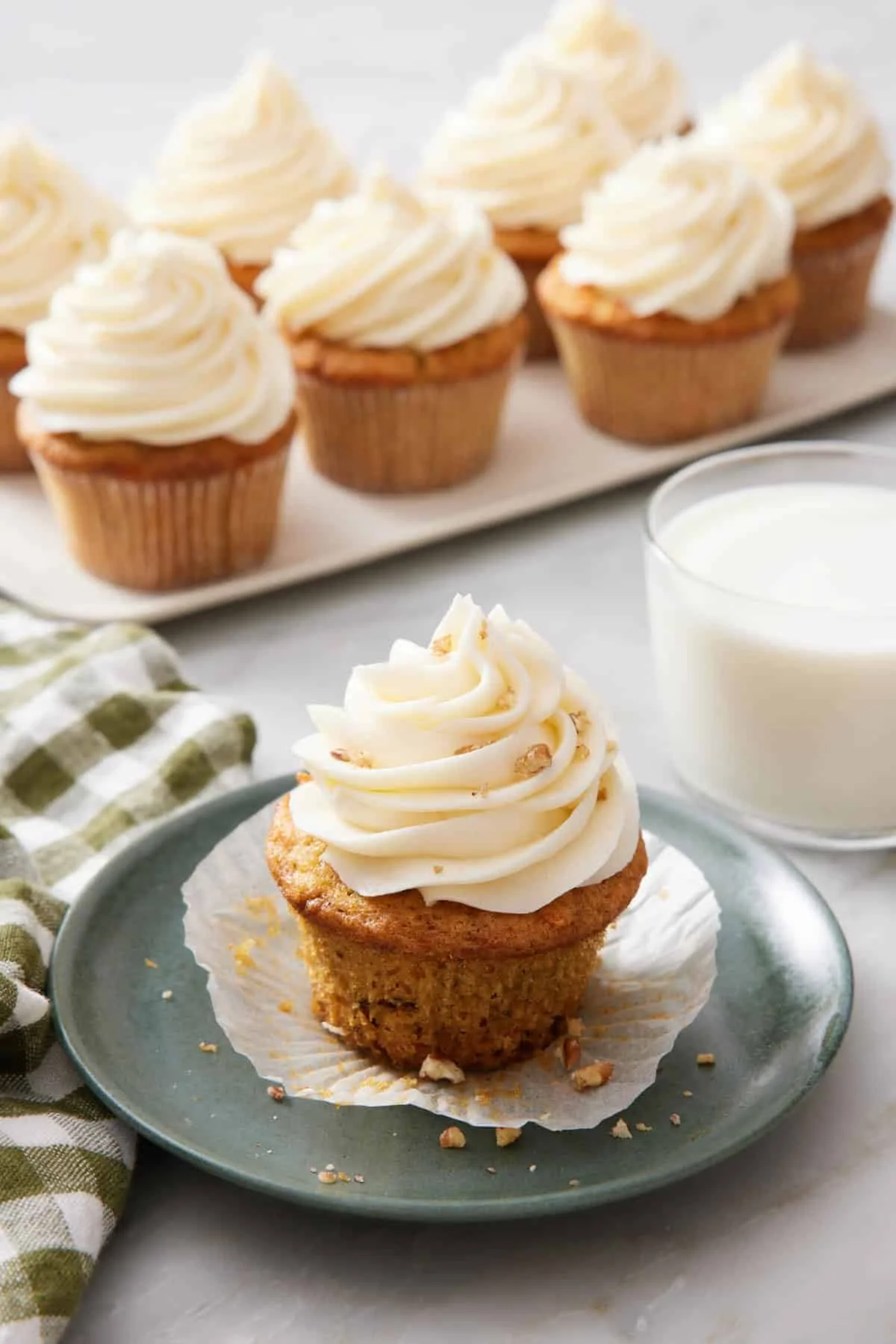 Carrot-Cake-Cupcakes-Feature.jpg
