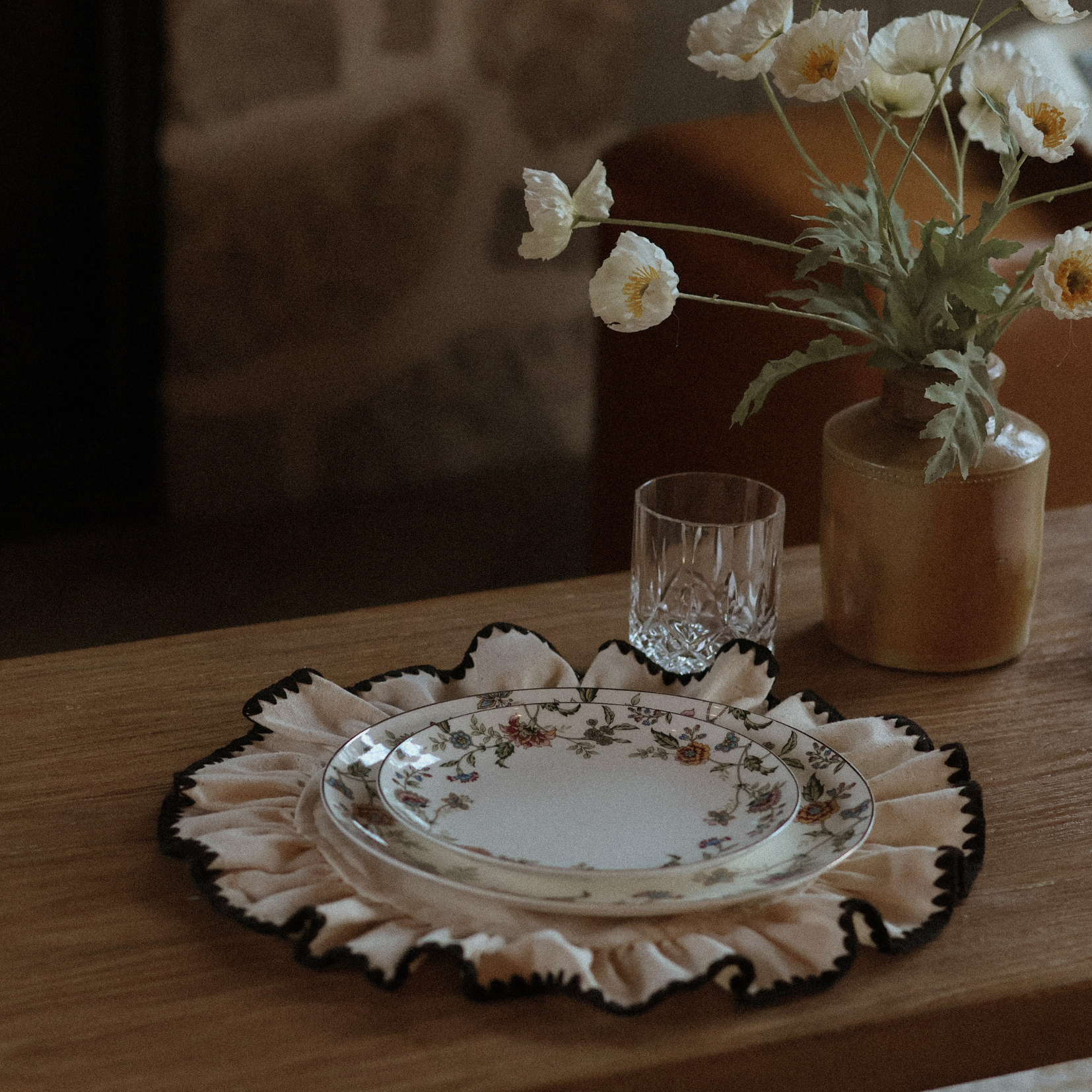 Ruffled Placemat - Neutral