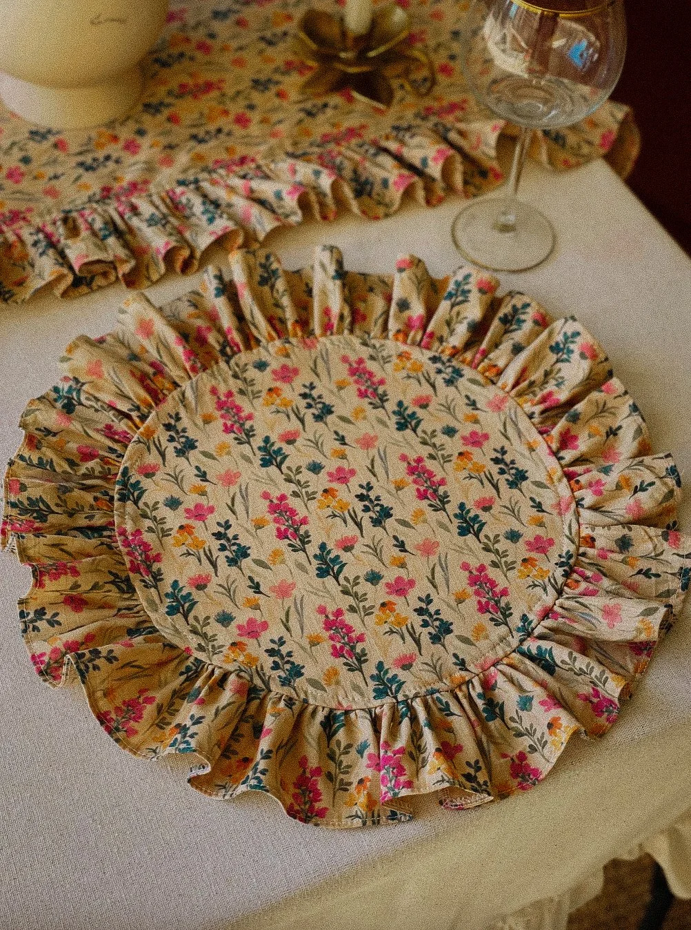 Ruffled Placemat - Floral