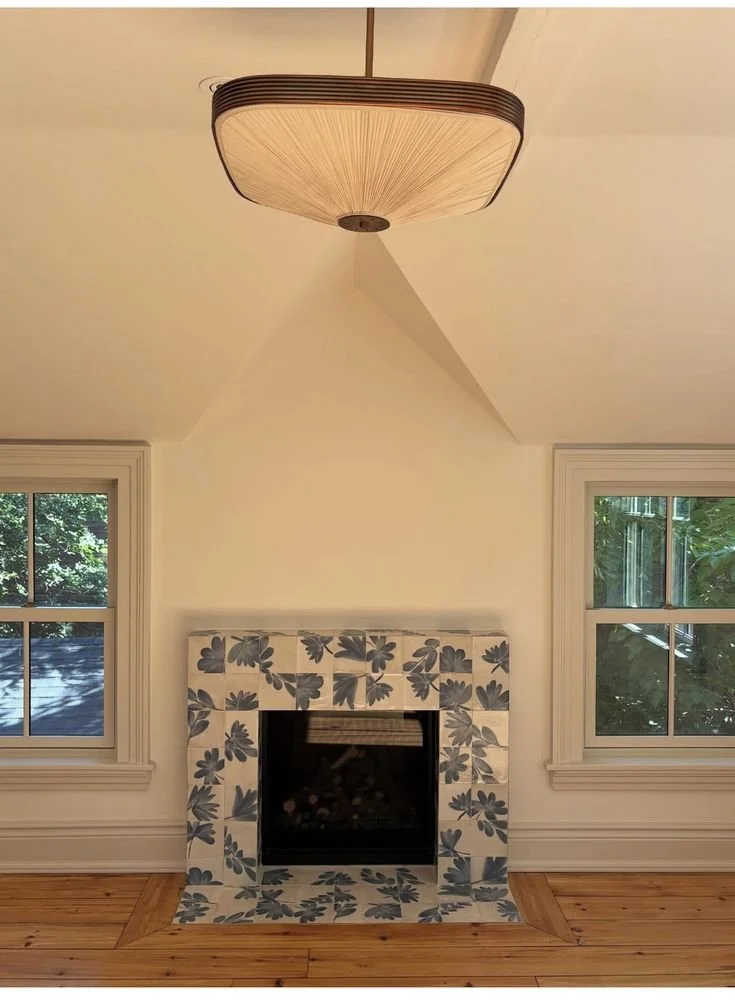 5 Fireplace Designs We’re Loving Right Now