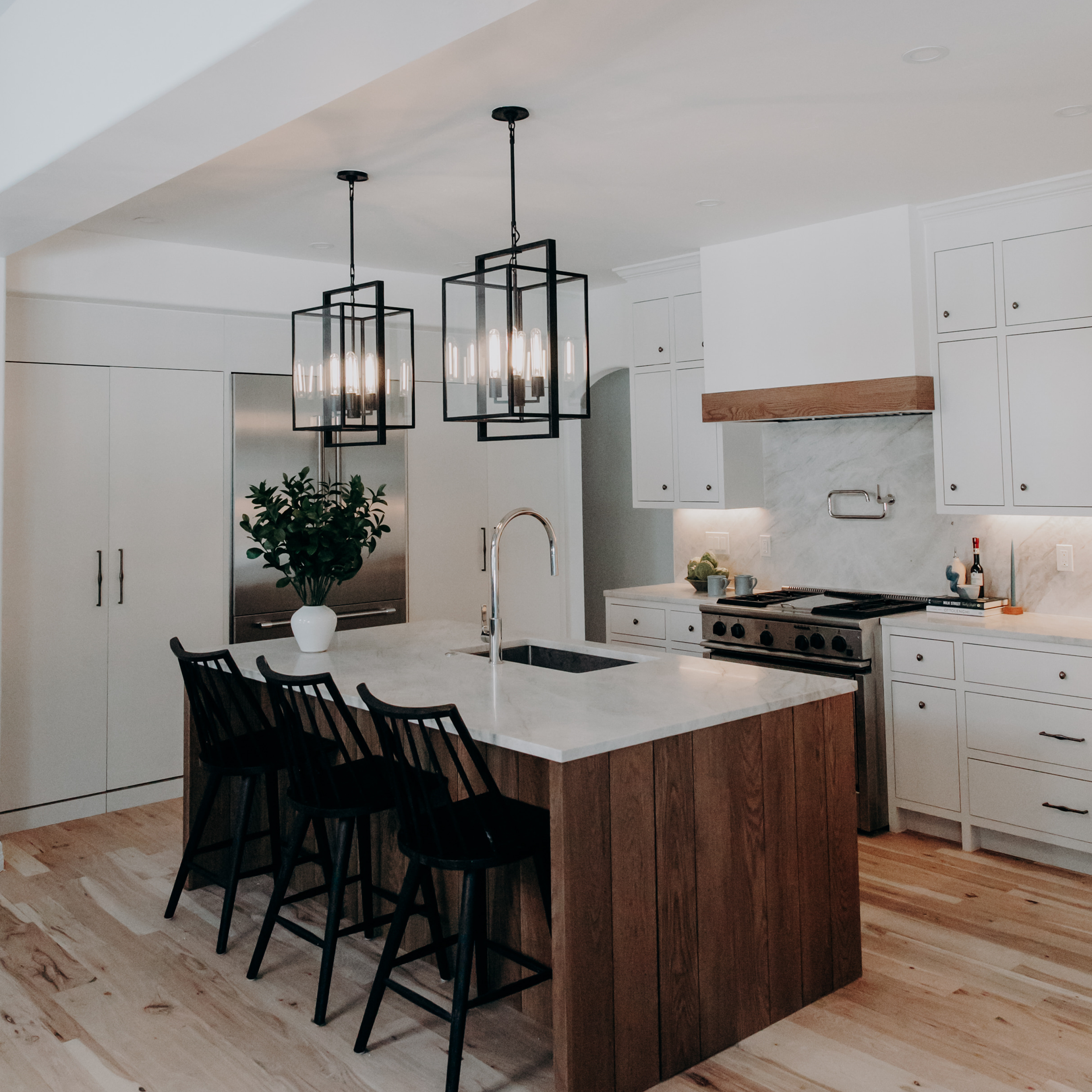 Charleston interior designer for custom kitchen project. 