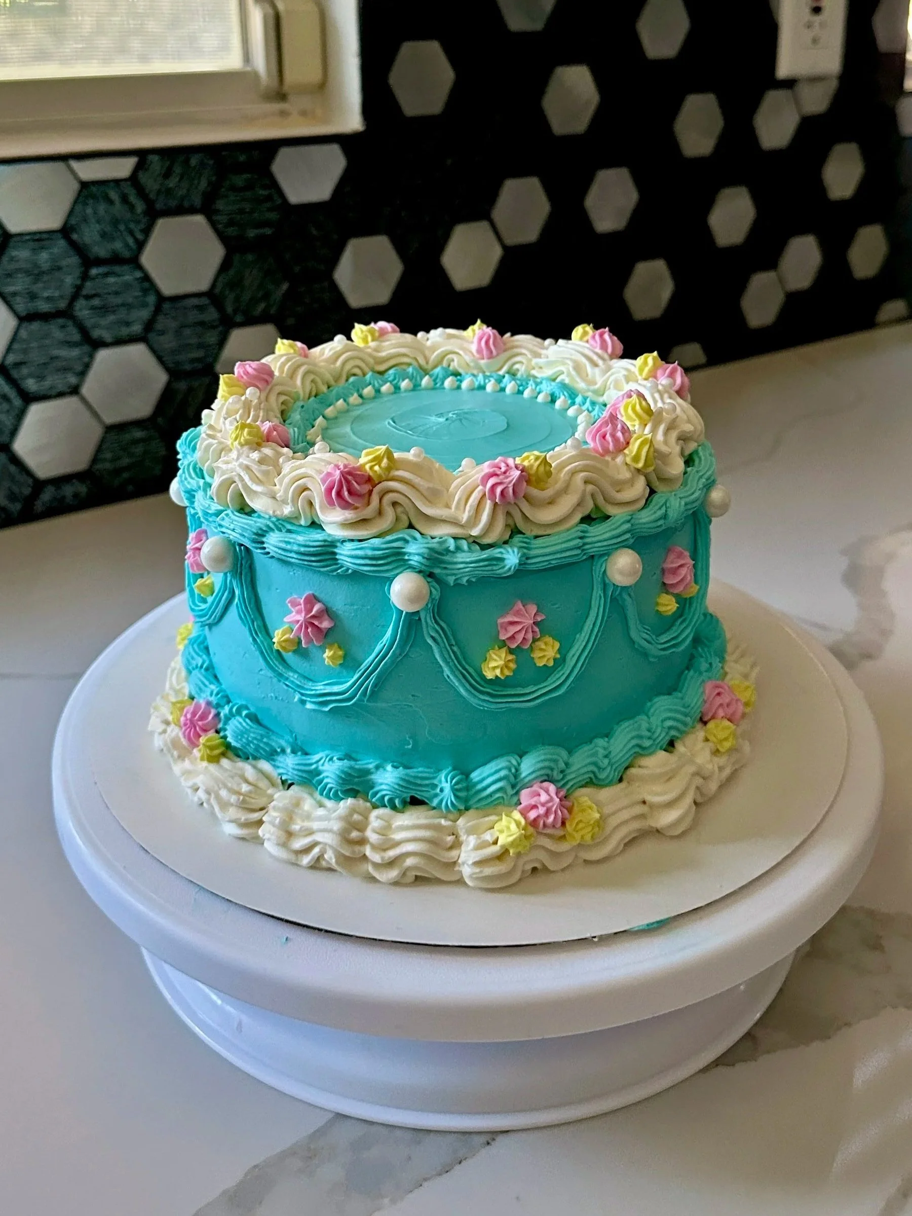 bridgerton+cake.jpg