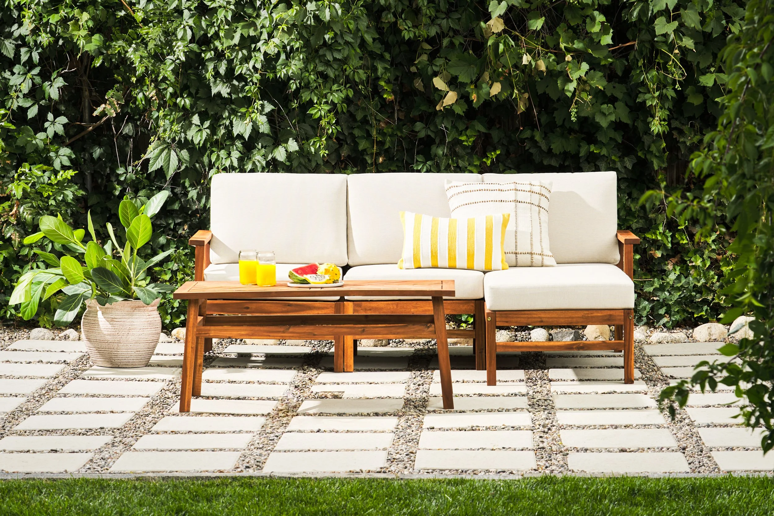 walker-edison-outdoor-sofa-set-patio-lifestyle-bkcaptured.jpg