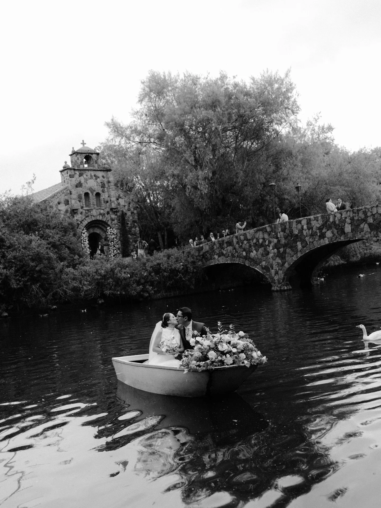 La boda de Gaby y Sebas unieron sus vidas en un entorno natural incomparable, en la Balbanera de Palugo

Entre los &aacute;rboles y los claros del bosque, la ceremonia reflej&oacute; su genuina conexi&oacute;n. Los espacios abiertos, la luz natural, 