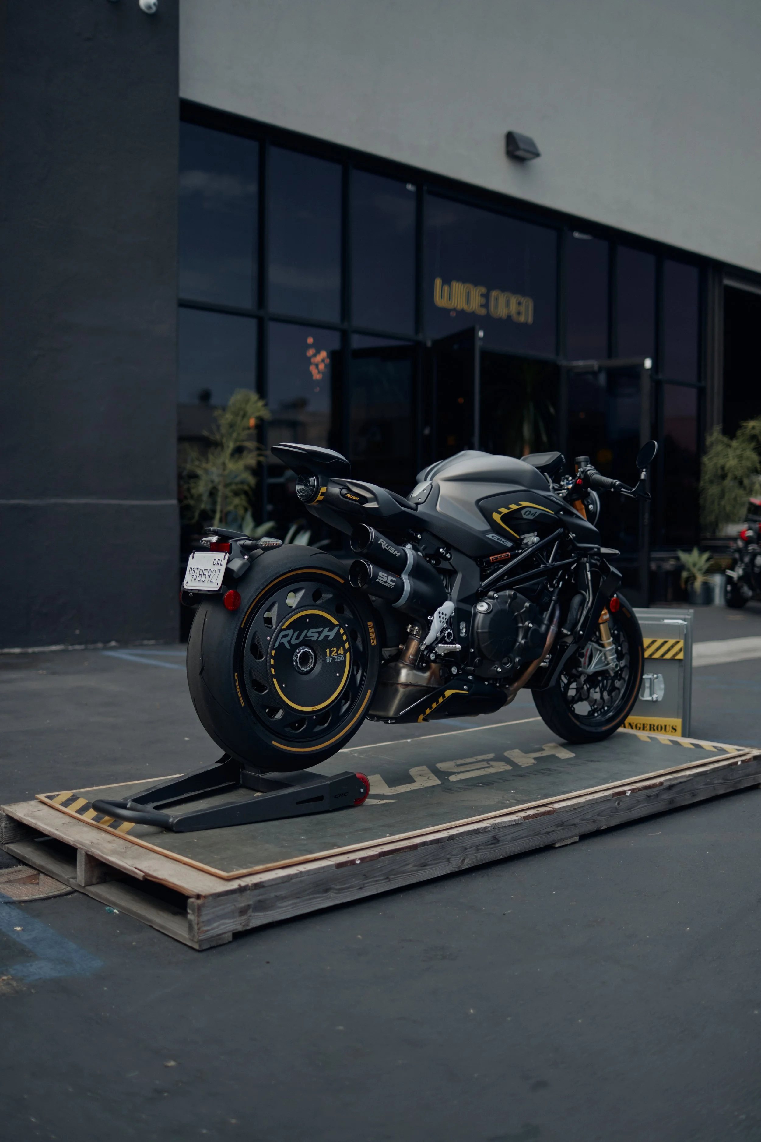 2022_RSD_MVAGUSTA_ItaliansDoItBetter_ AZ3I6337.jpg