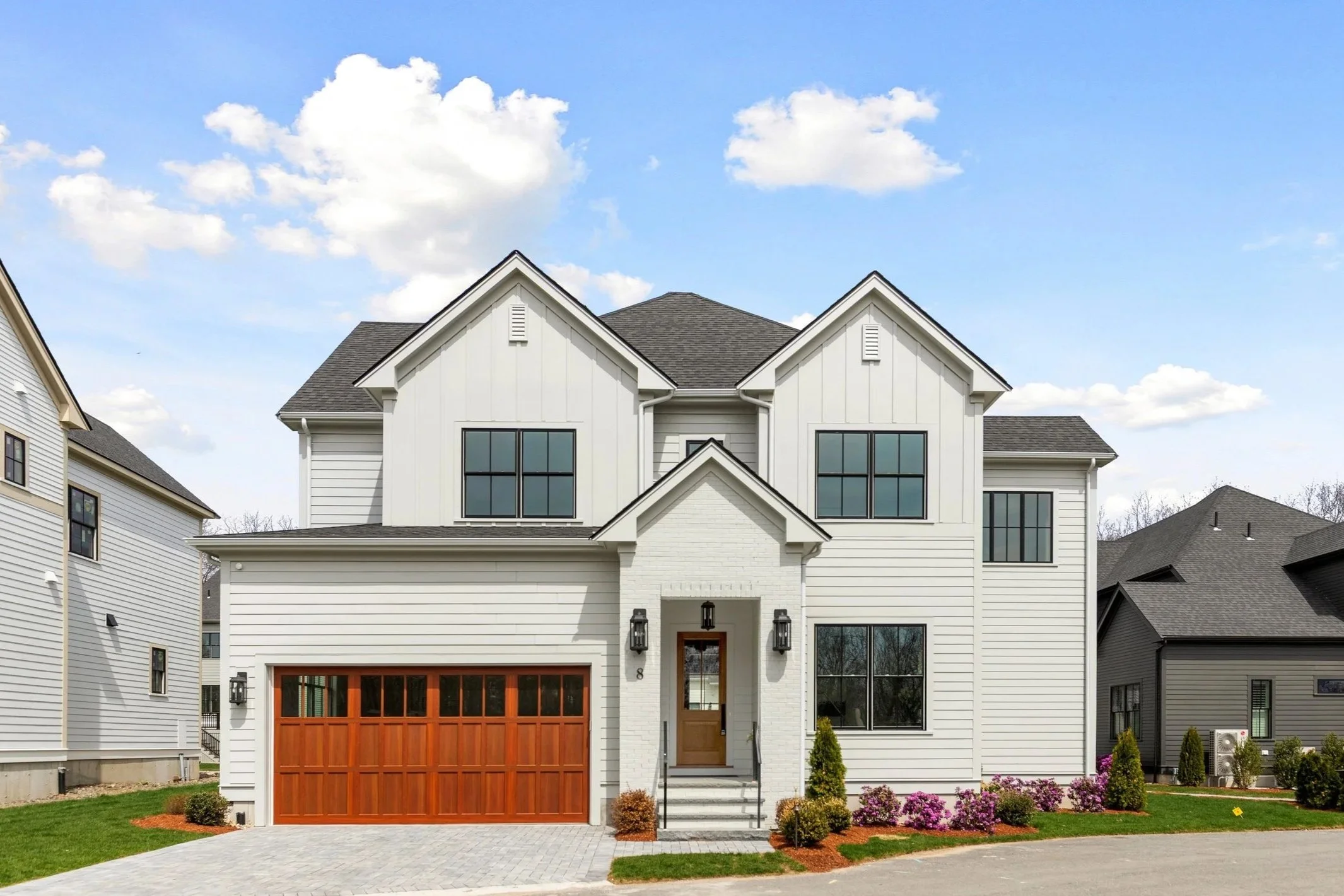 8 Common Court, Lexington MA exterior Freestanding condominium at Fairland Commons