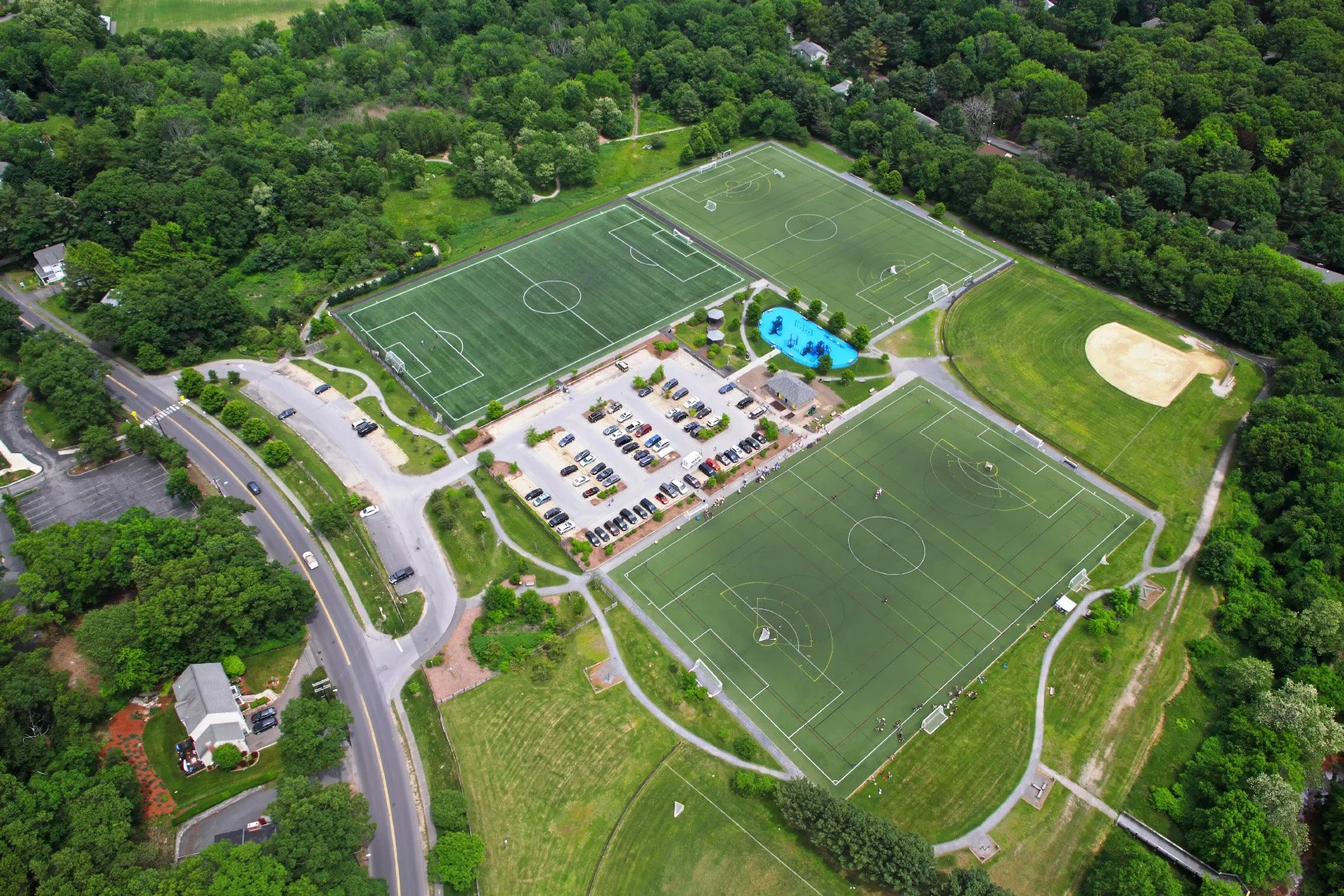 Lincoln Park and Lincoln Fields in Lexington, MA - private footpath from Fairland Commons to Lincoln Street