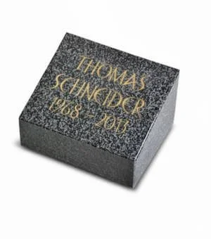 Namenstein, kleines Grabmal mit Namen