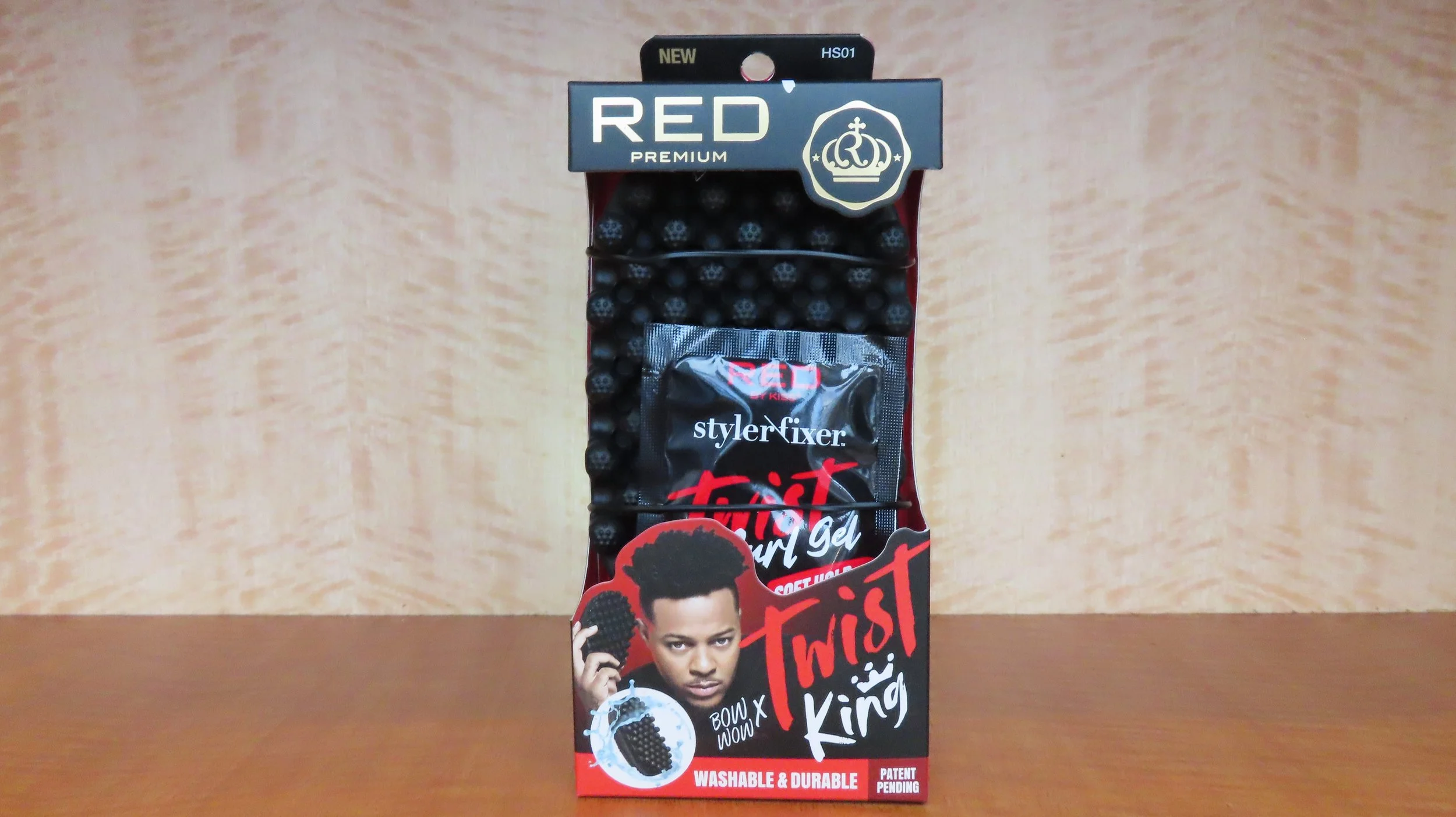 Red by Kiss Twist King Styler Brush