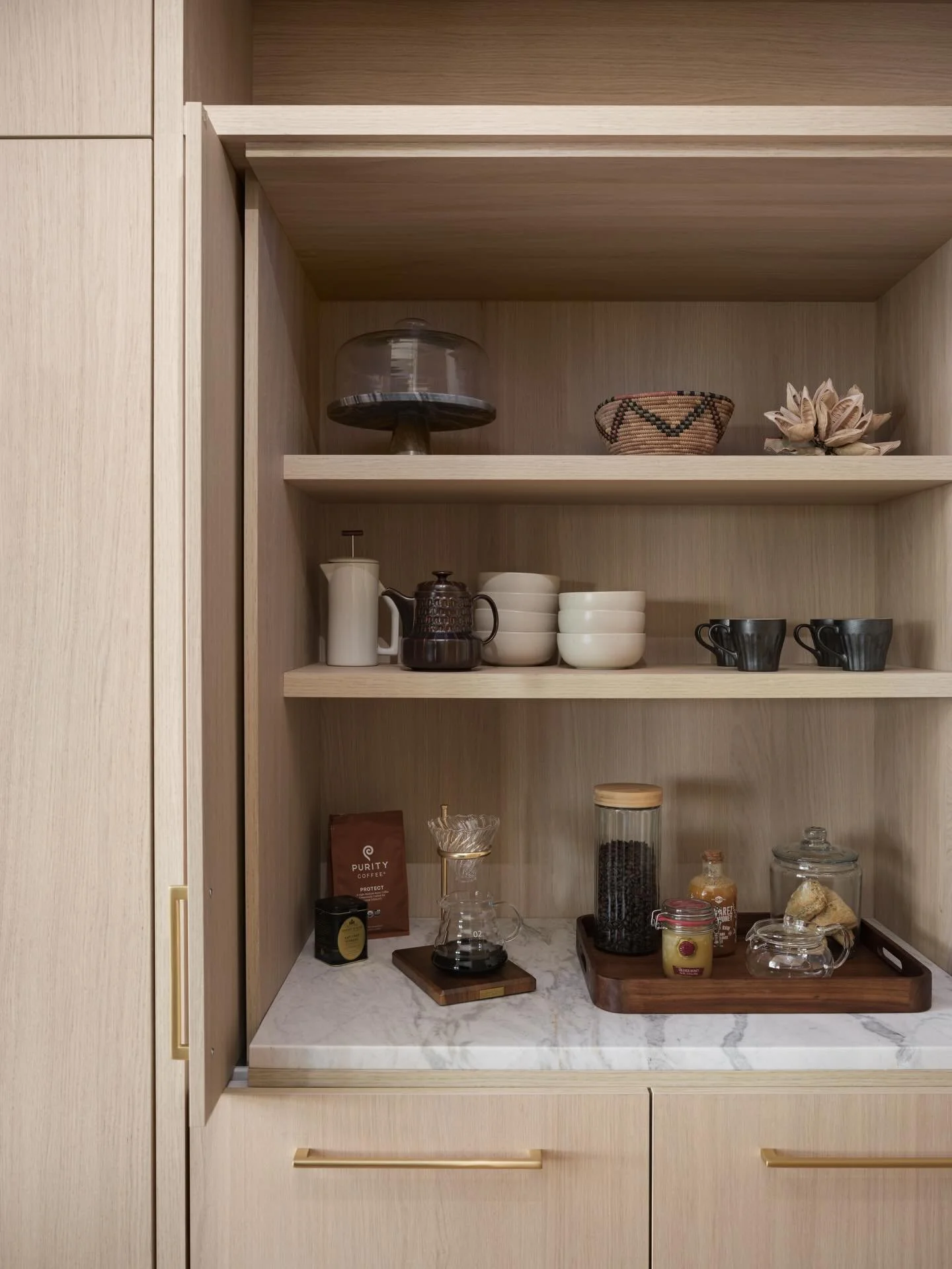 Ready for another Monday? Coffee at the Lake House makes its easy! ☕️ The construction of this area wasn&rsquo;t easy but it was worth it 😏 

Contractor: @sobohomes 
Cabinetry: @vonmod 
Photography: @danecroninphoto 
Styling: @natalie_warady 

#coff