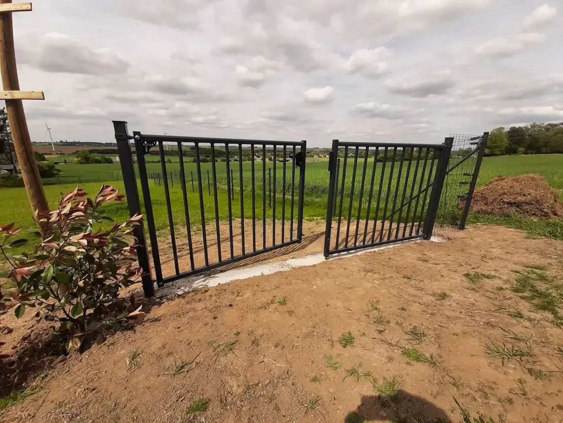 Portail-cloture-huy-clair-et-vert