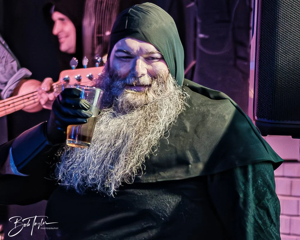 20251029-Wicked Dive -56.jpg