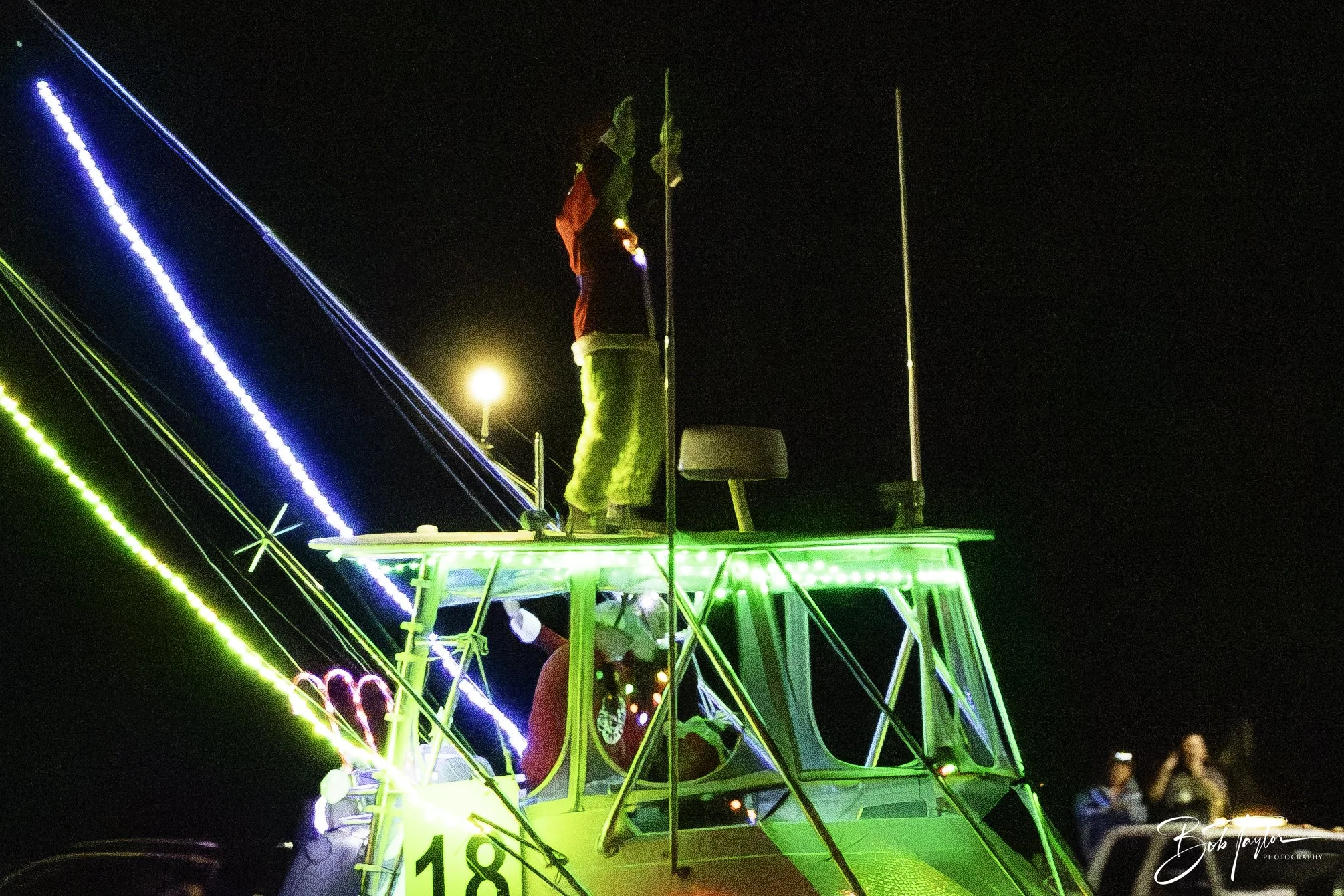 Boat Parade  20mb max -28.jpg