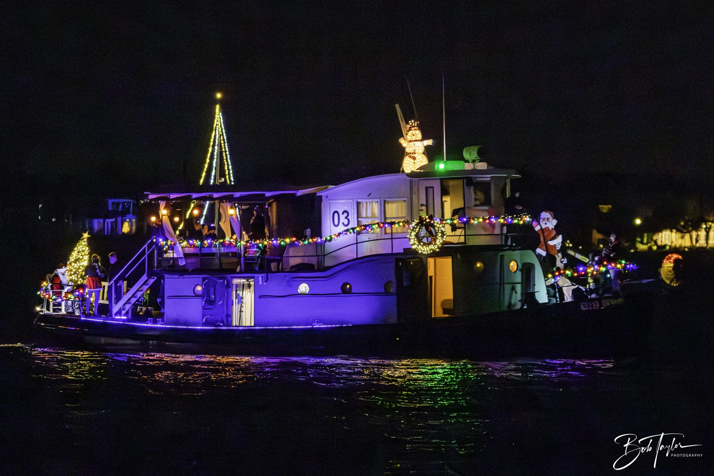 Boat Parade  20mb max -3.jpg