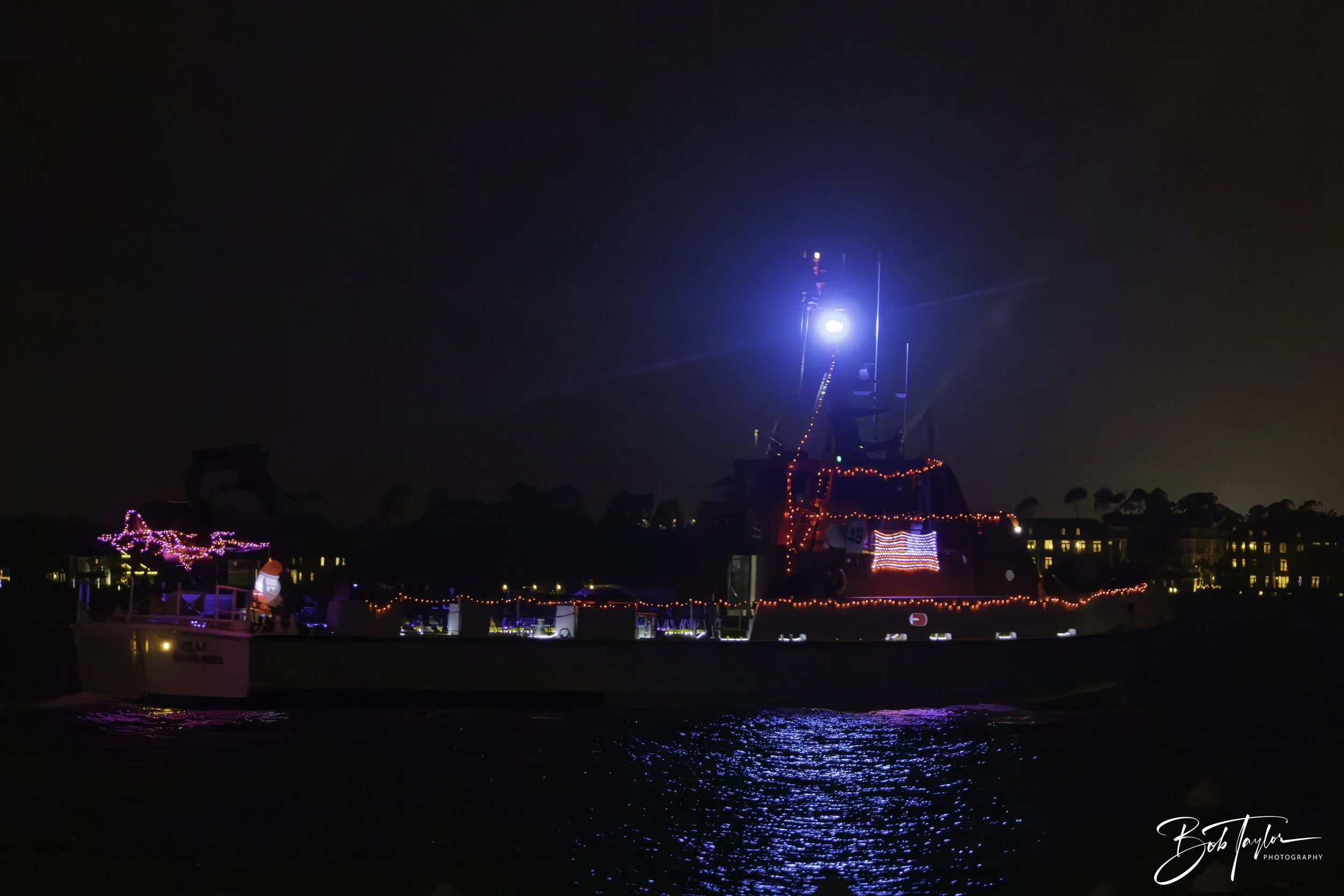 Boat Parade  20mb max -44.jpg