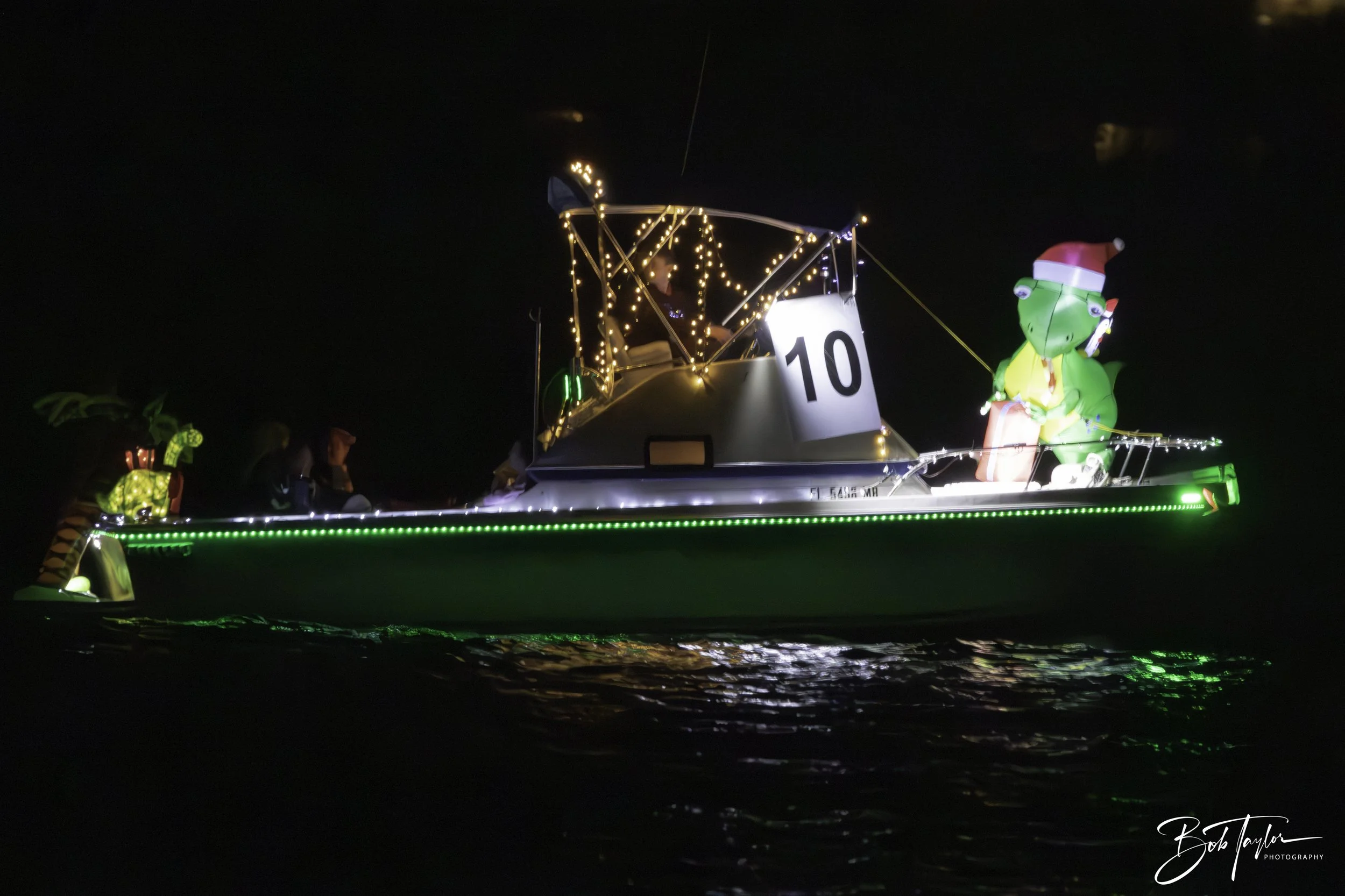 Boat Parade  20mb max -17.jpg