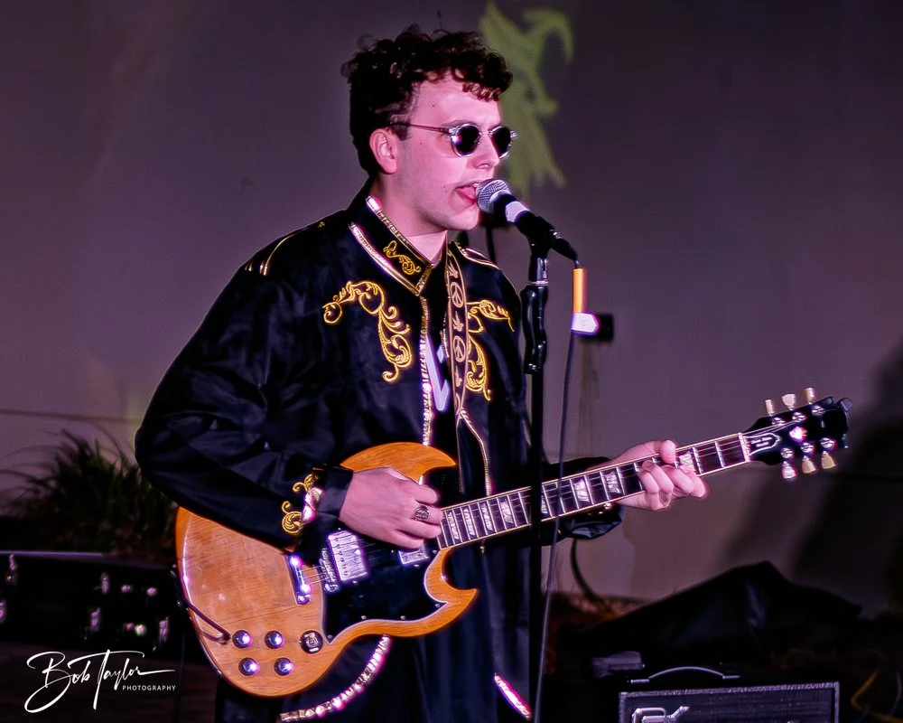 20251107-Eye Sore -66.jpg