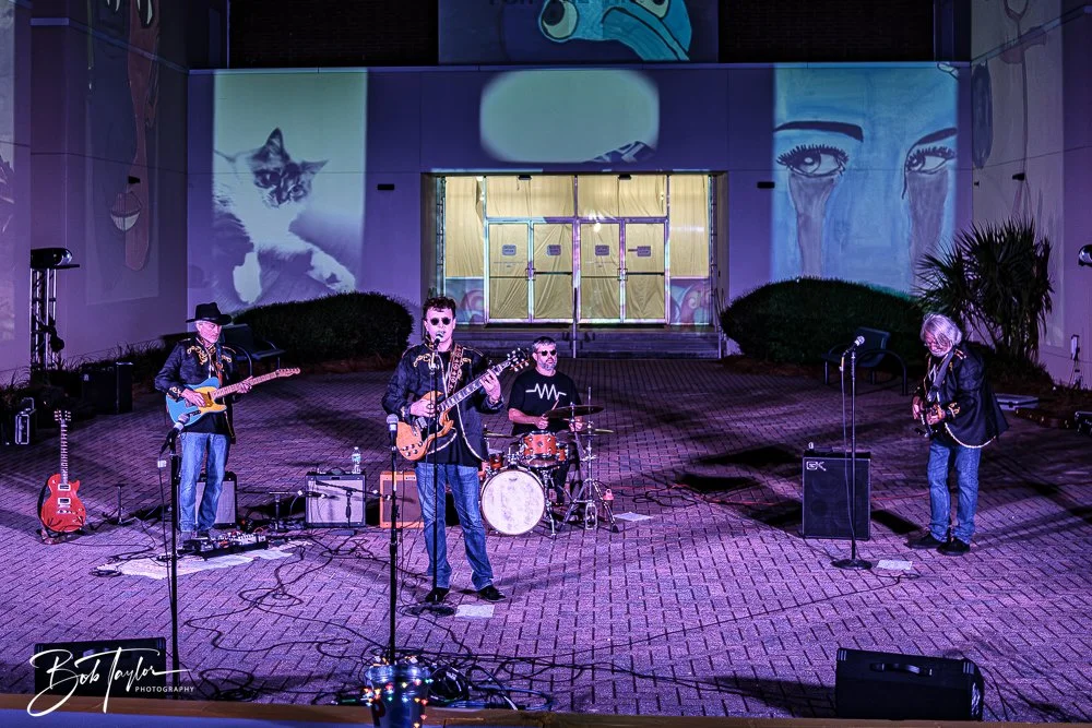 20251107-Eye Sore -64.jpg