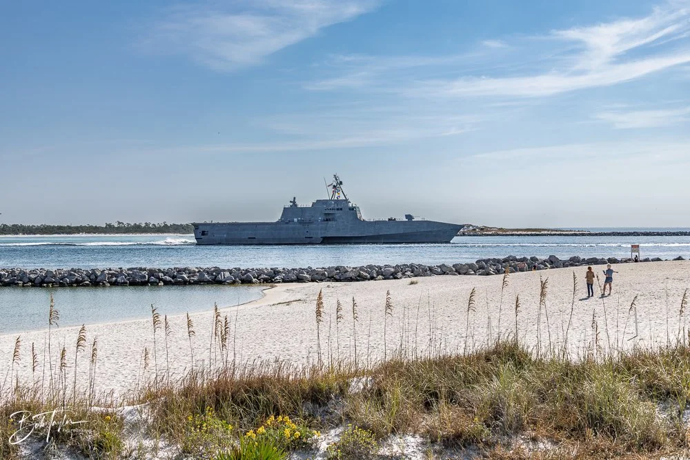20251117-USS Pierre Departure -17.jpg