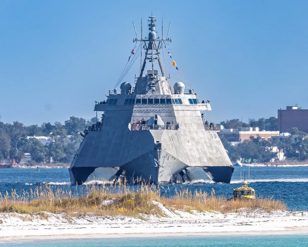 20251117-USS Pierre Departure -4.jpg