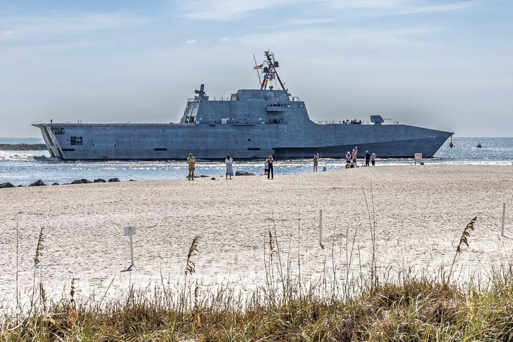 20251117-USS Pierre Departure -19.jpg