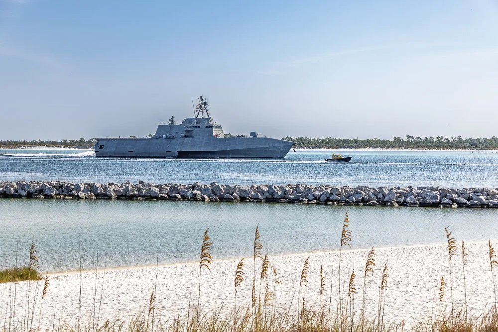 20251117-USS Pierre Departure -15.jpg