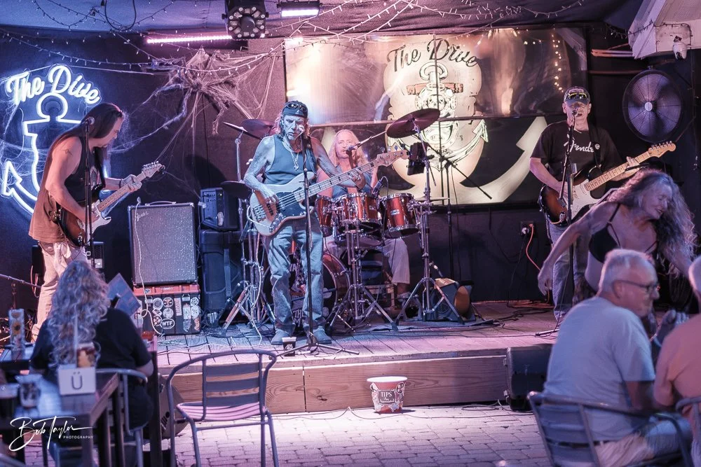 20251022-Revolution -53.jpg