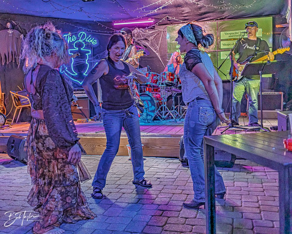 20251022-Revolution -6.jpg