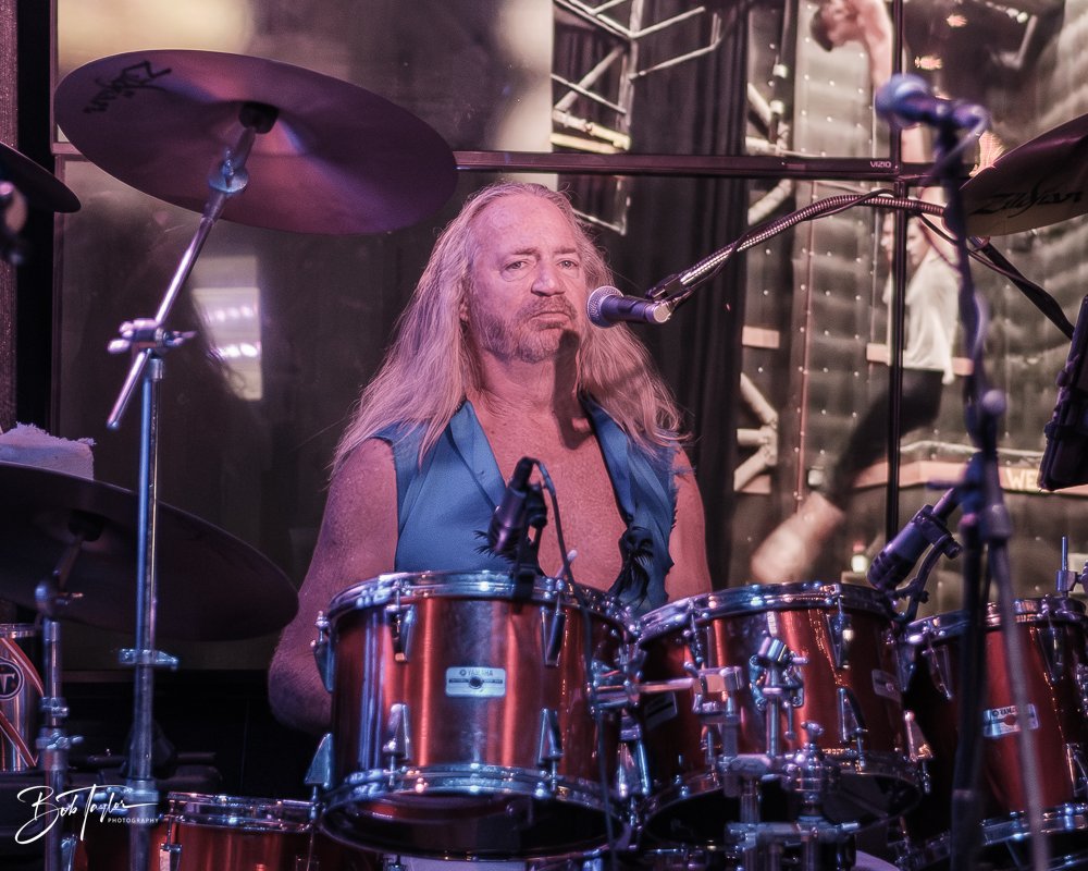 20251022-Revolution -42.jpg