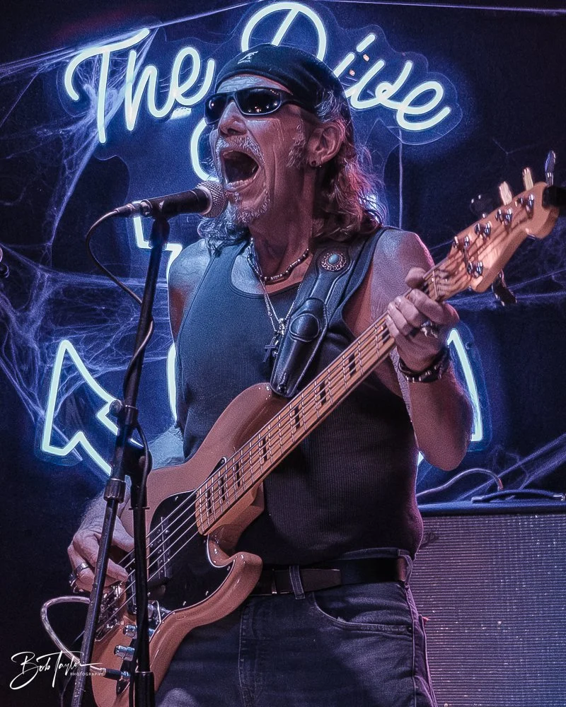 20251022-Revolution -26.jpg