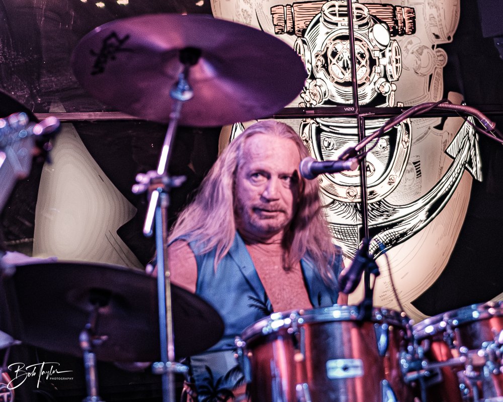 20251022-Revolution -11.jpg