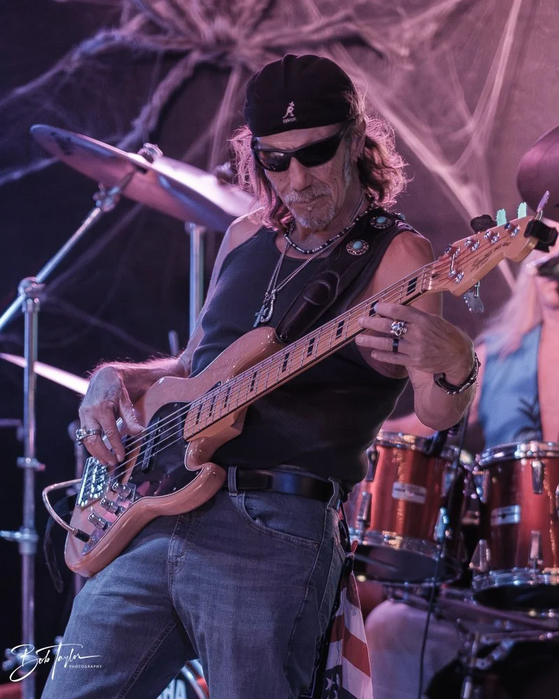 20251022-Revolution -24.jpg