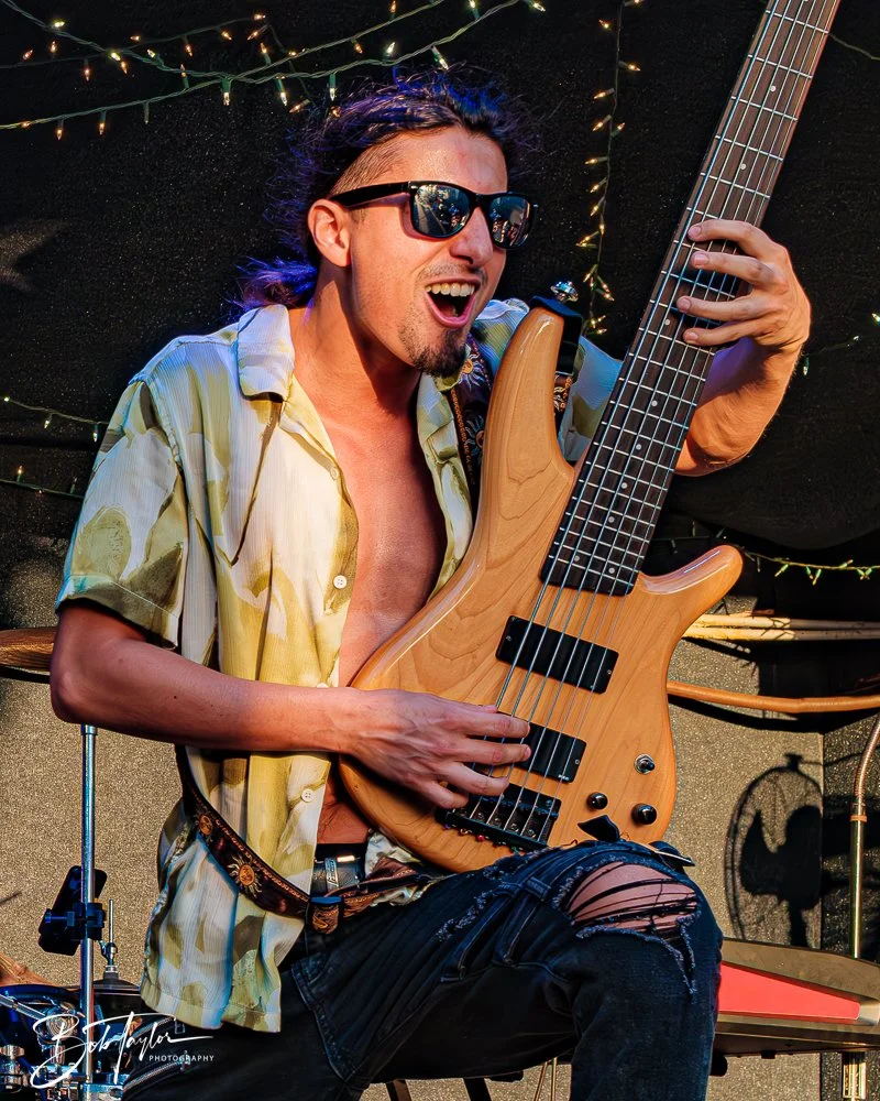 20250414-20250414-Mind Plays Flies -2.jpg