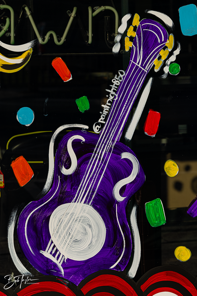 20260115-Mardi Gras Windows -54.png