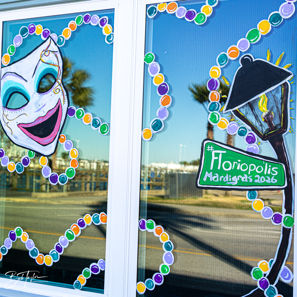 20260115-Mardi Gras Windows -77.png