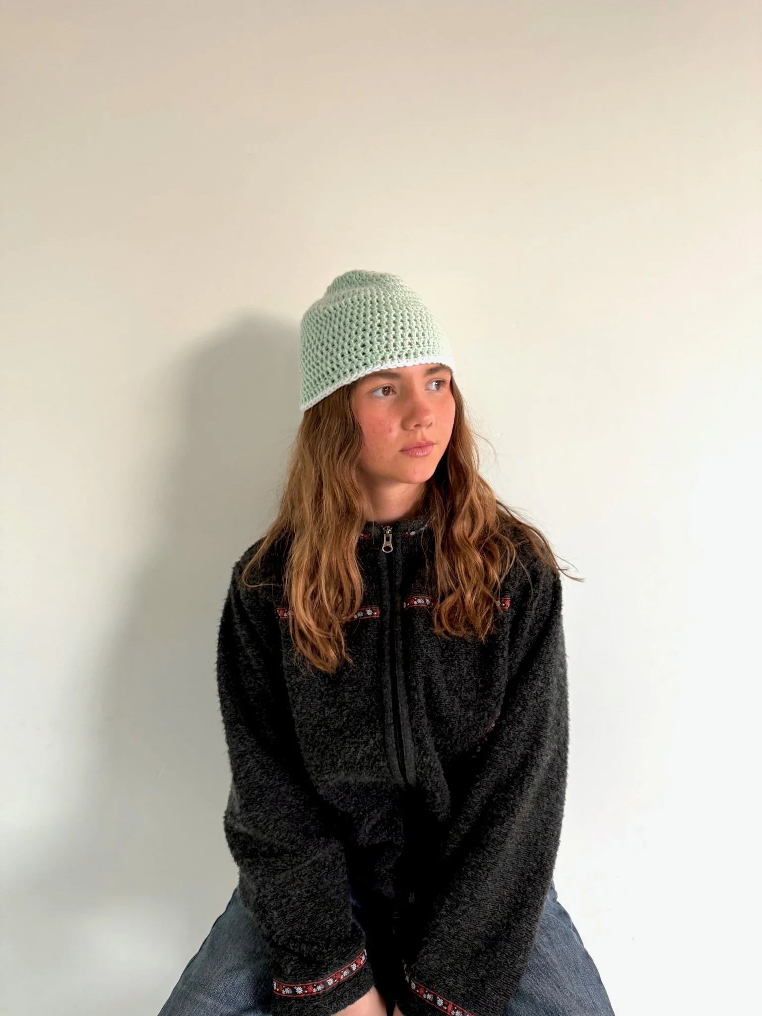 teal w white boarder