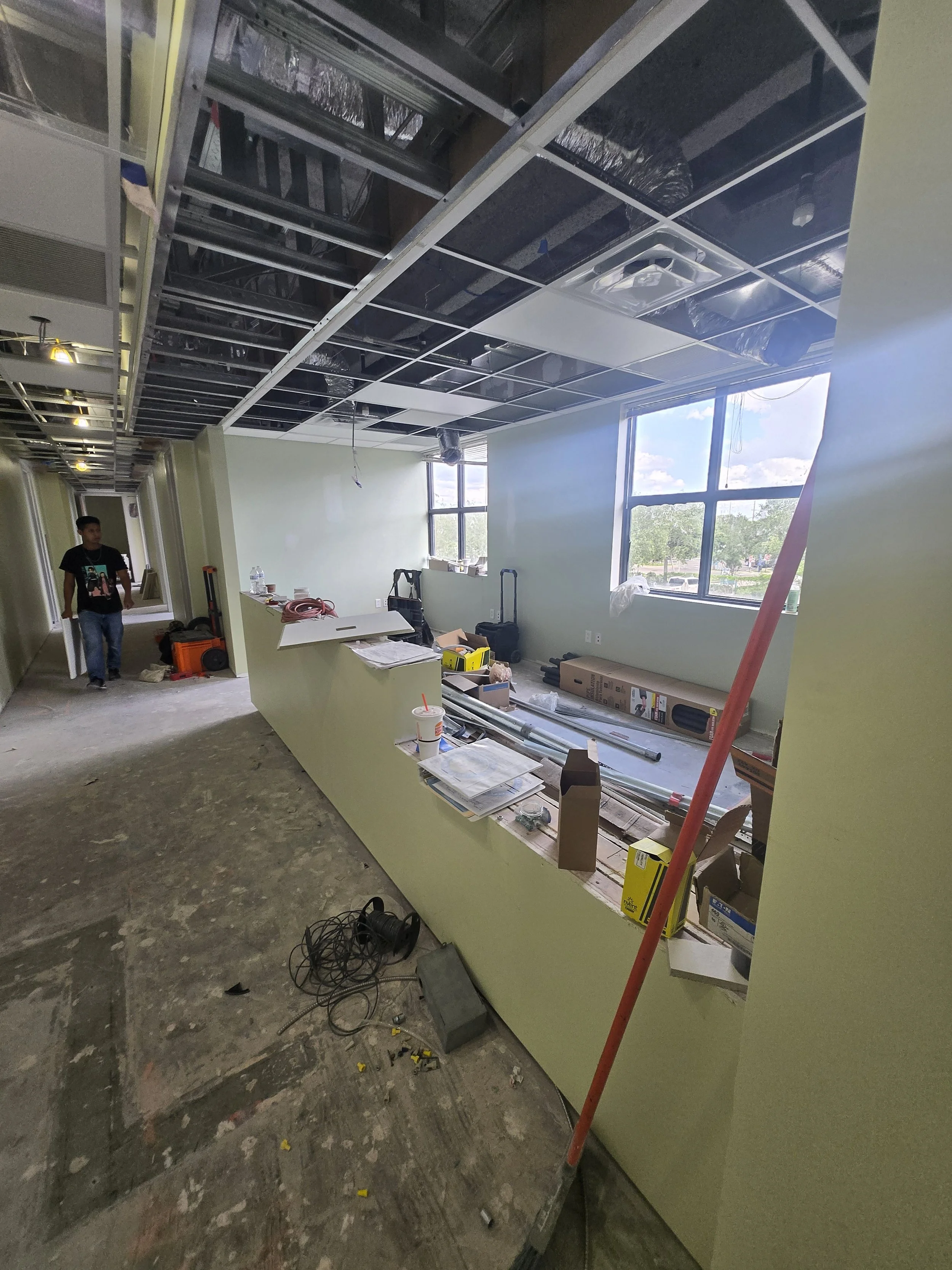 Finishing and painting knee walls