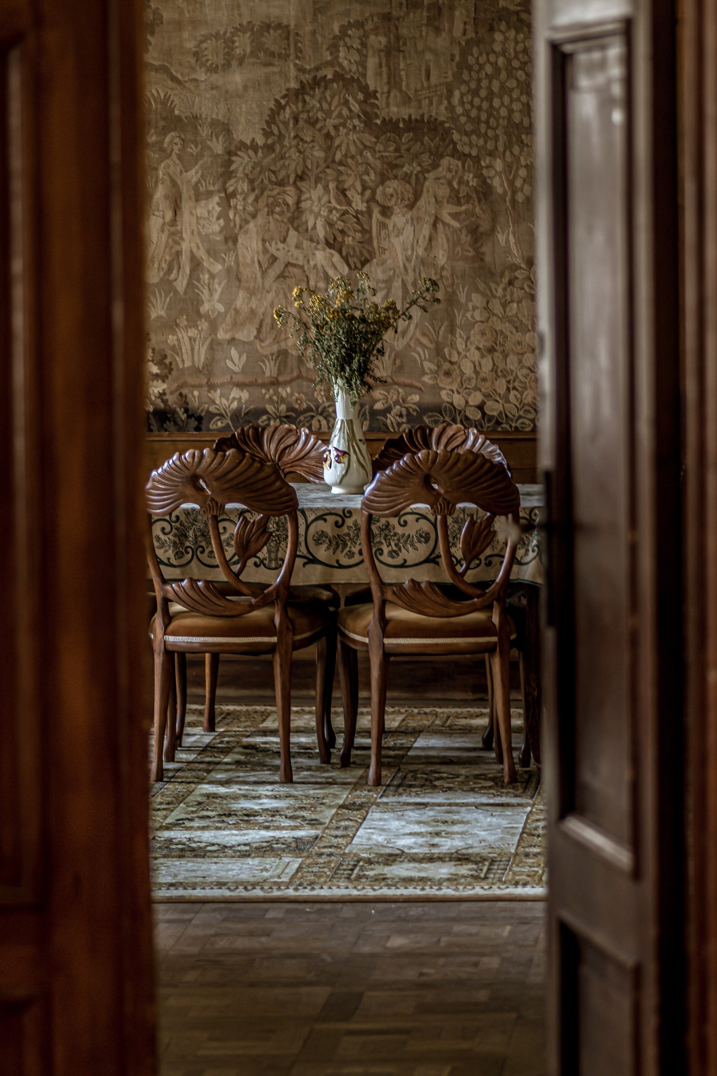 Renovating an Older Home: How to Preserve Character While Adding Modern Comfort