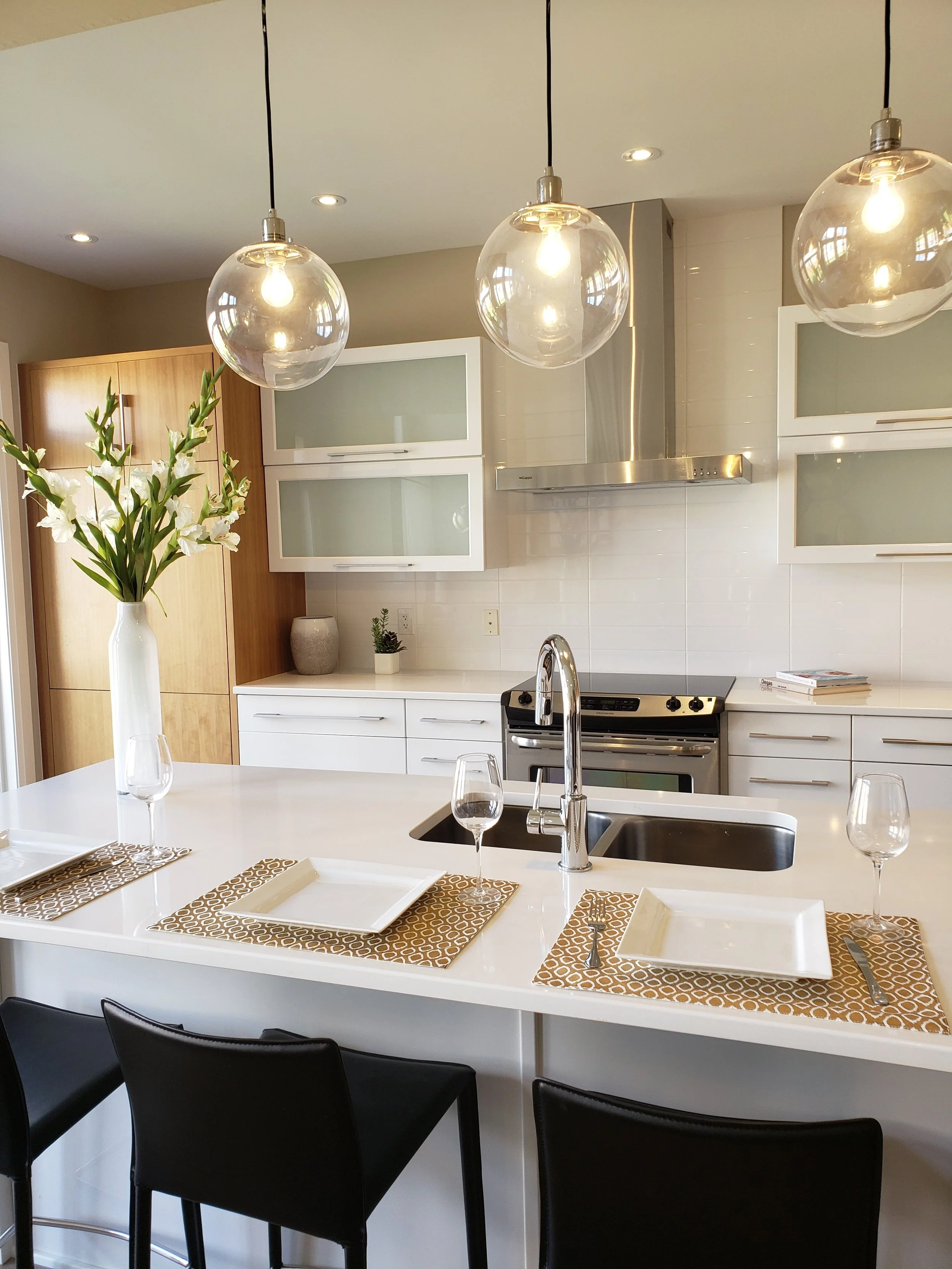 remodeled-kitchen-in-natural-tones-modern-apartme-2025-01-08-08-58-36-utc.jpg