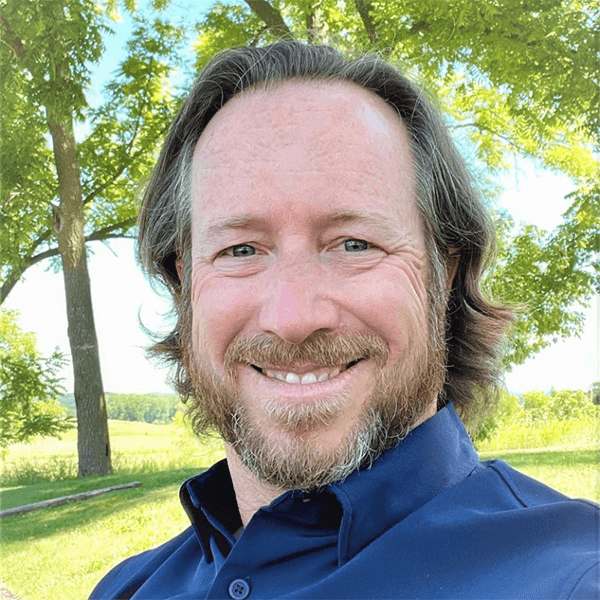 Headshot of Roger Kastner