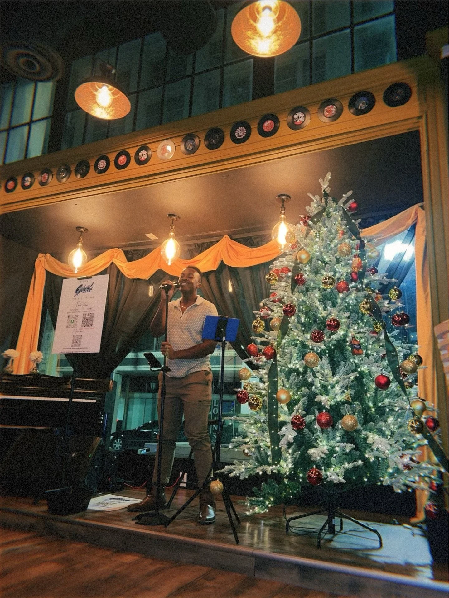 What an amazing and fabulous weekend filled with family &amp; friends! @thevickathealey is THE spot. Can&rsquo;t wait to return!#TheVickAtHealy
#MidtownAtlanta
#AtlantaLiveMusic
#ATLPerformers
#LiveMusicATL