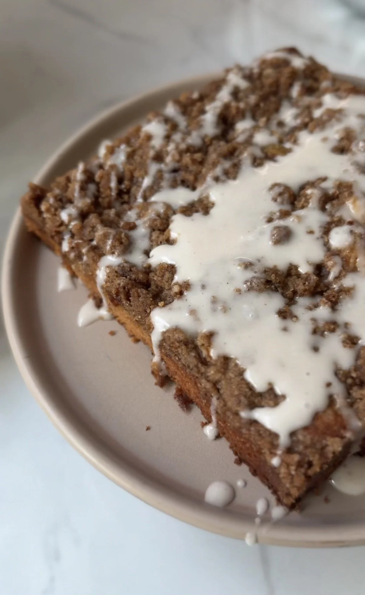 Apple Crumble Cake