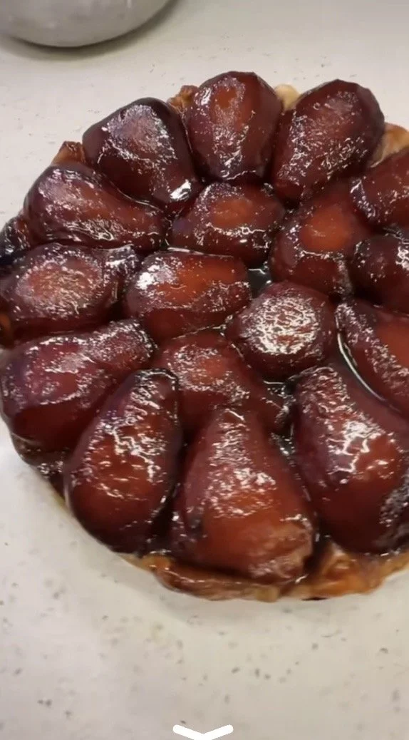 Mulled Wine Pear Tarte Tatin with Caramel
