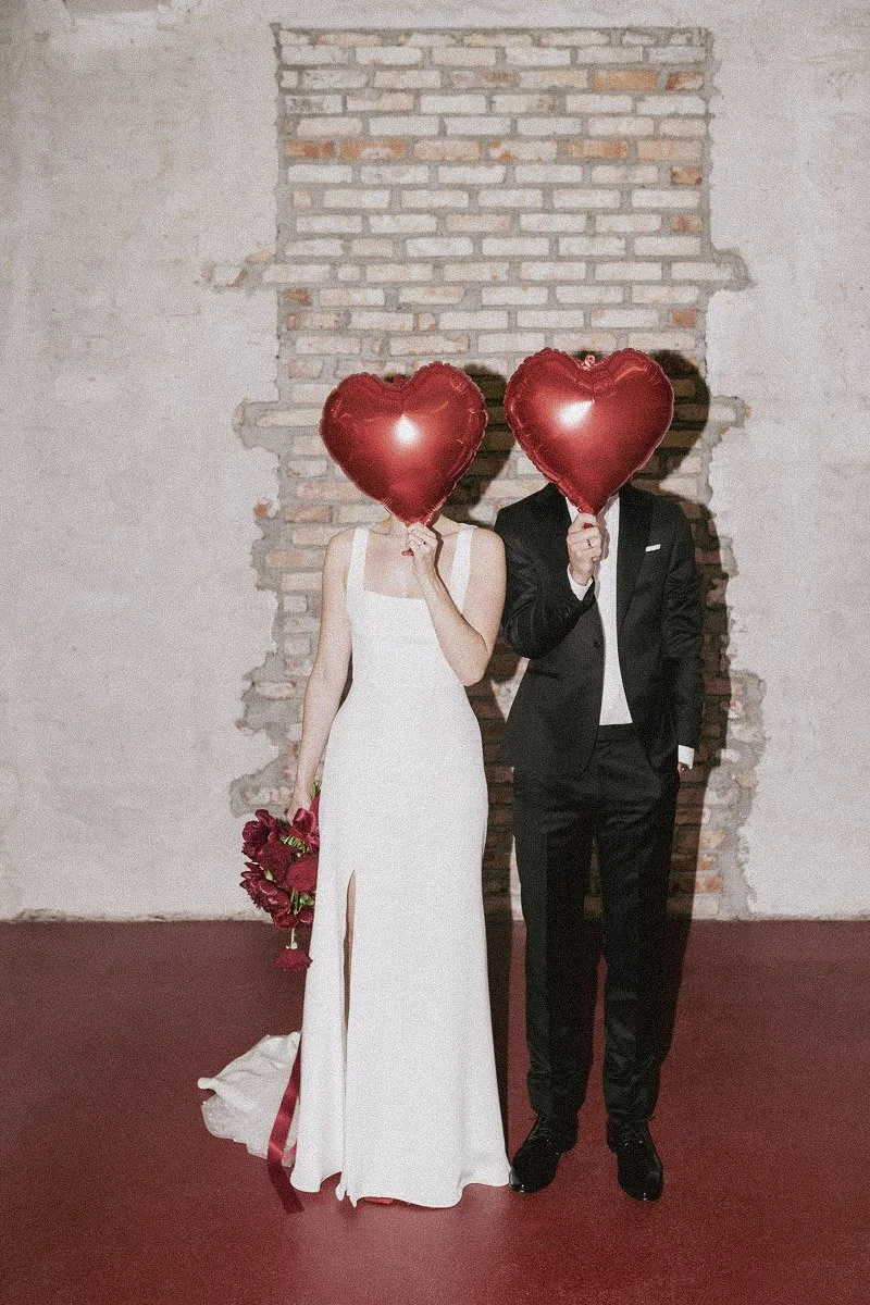 Hochzeitsmoment nach freier Trauung mit Hochzeitsrednerin Patricia Wagner in Vorarlberg