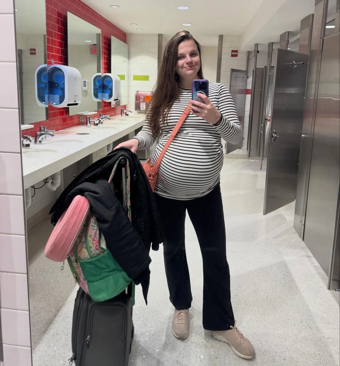34 week #bumpdate 💙 the last two months have been WILD: traveling to three cities, navigating a rib sprain, taking three weeks off to heal and then taking an audition. Couldn't have scripted this 😂 but I am so grateful that a) I could do it and b) 