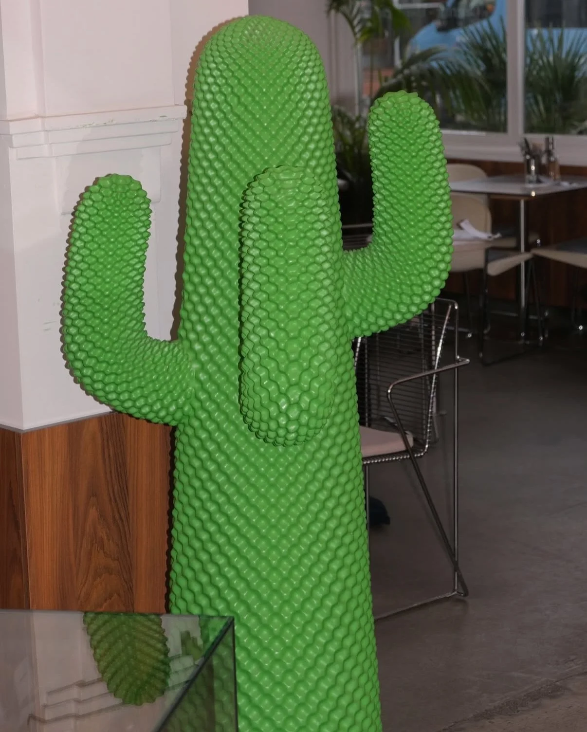 Neues Branding, neue Farben, neue Schrift. 
Eingefangen mit Blitz @instinctcoffee_hh