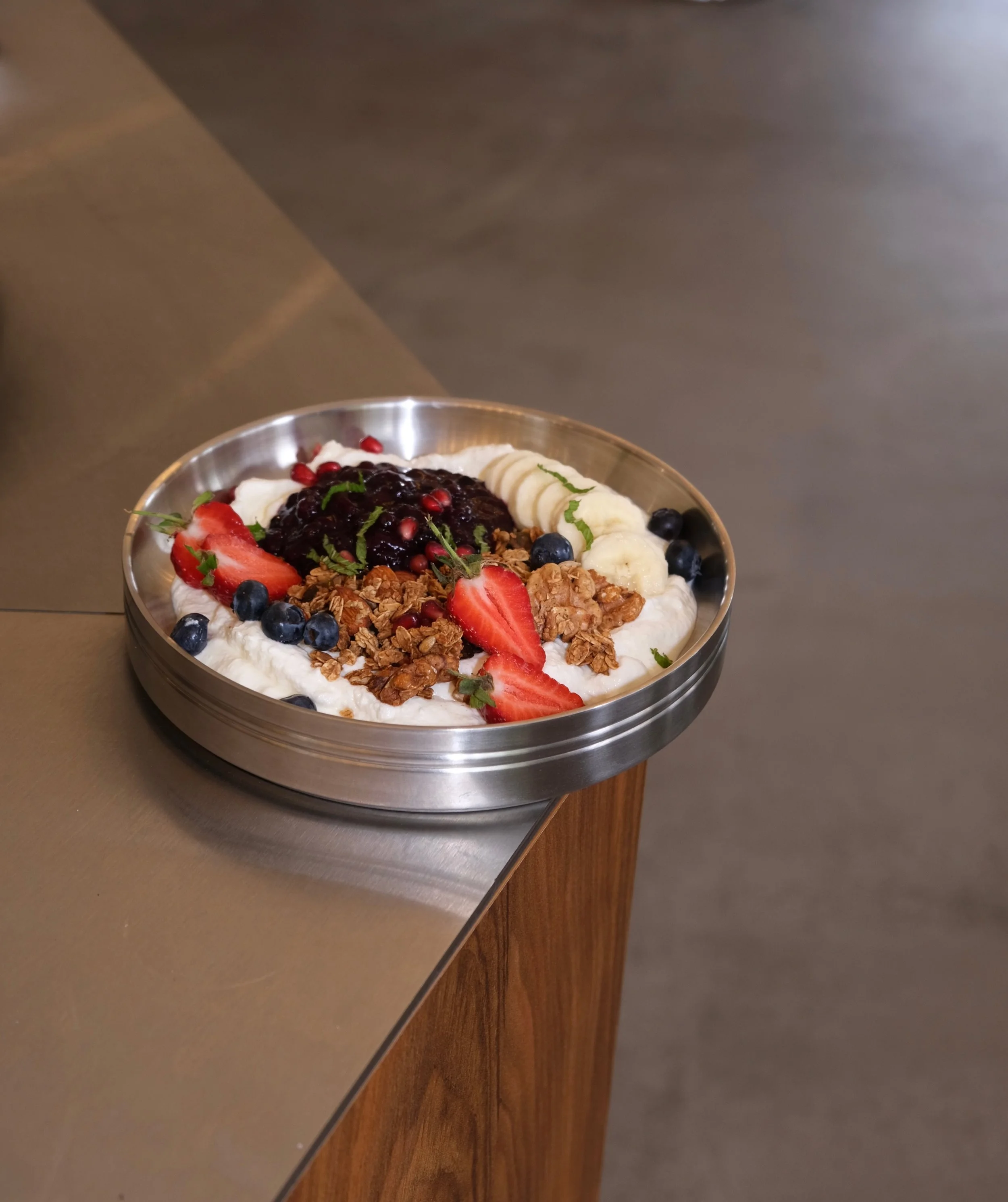 your summer spot @instinctcoffee_hh