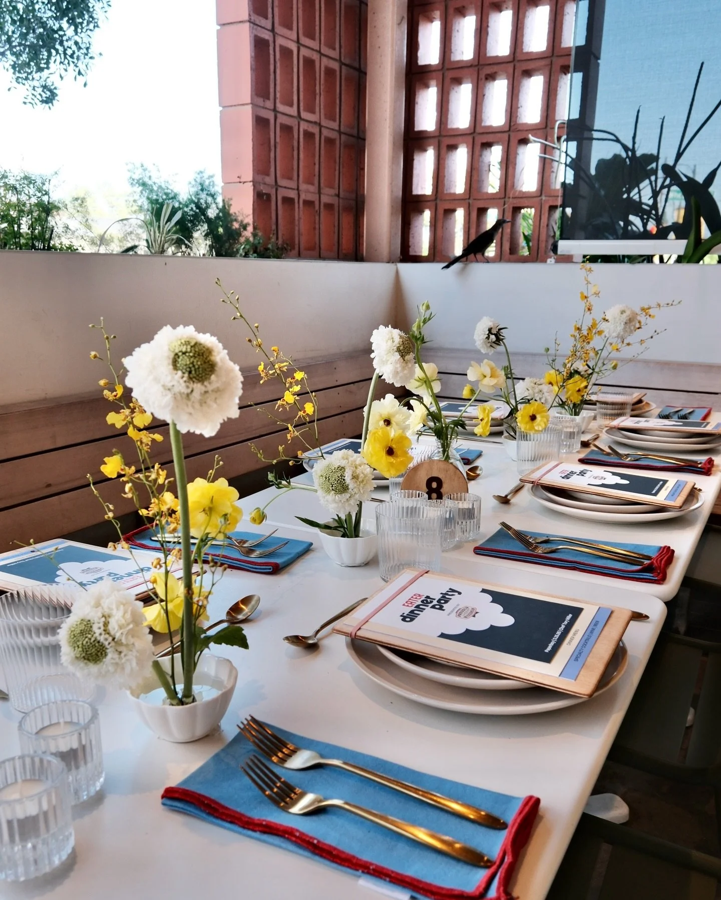 @sxsw! got cheesy for @eater &amp; @wisconsincheese at @eat.paperboy 🧀🩵🌼

.
.
.
.

#austinflorist #atxflorist #sxsw2026  #contemporaryfloral