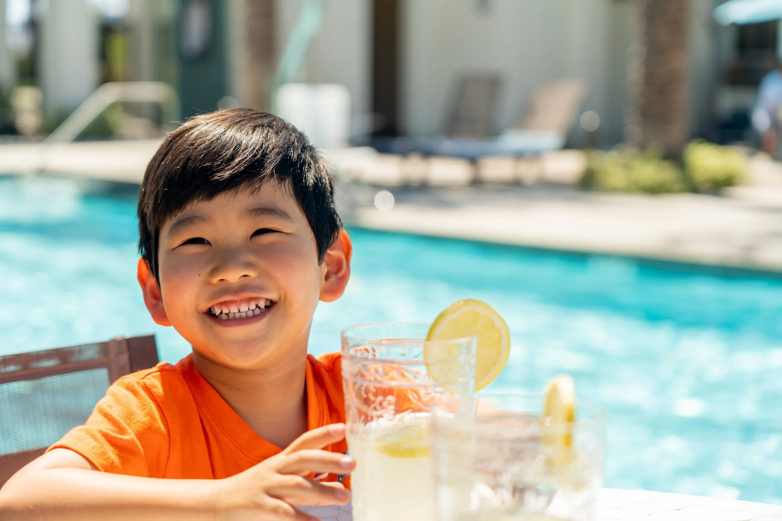 Pool Family_02.jpg